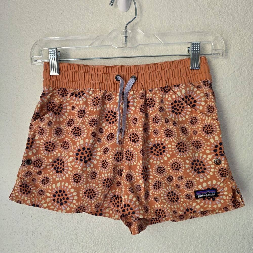 Patagonia kids shorts, size L (12)